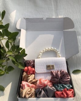 GiftBox With Miniature