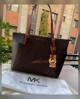 MICHAEL KORS SIGNATURE SIDE POCKET TOTE BAG : 17/12 inches