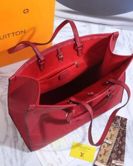 Louis Vuitton onthego MM Tote : 13×16 inches